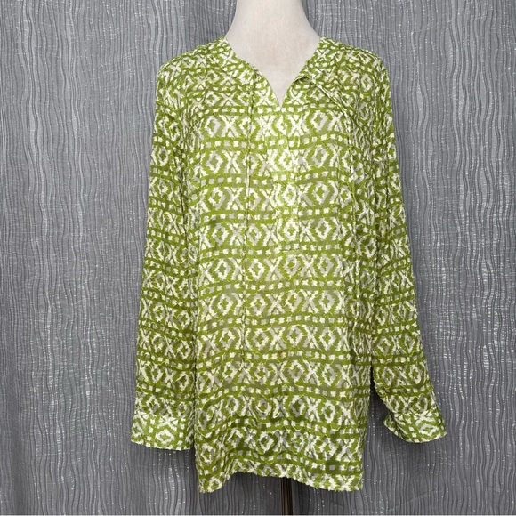 Chico’s Graphic Ikat Peasant top - Picture 3 of 8